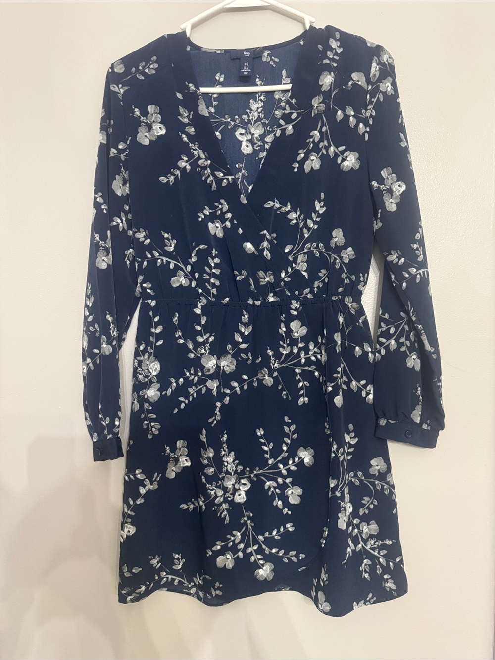 GAP Navy Floral Long-Sleeve V-Neck Dress